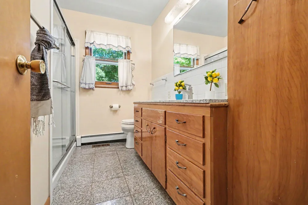 304 Orchard Circle Gobles, MI 49055