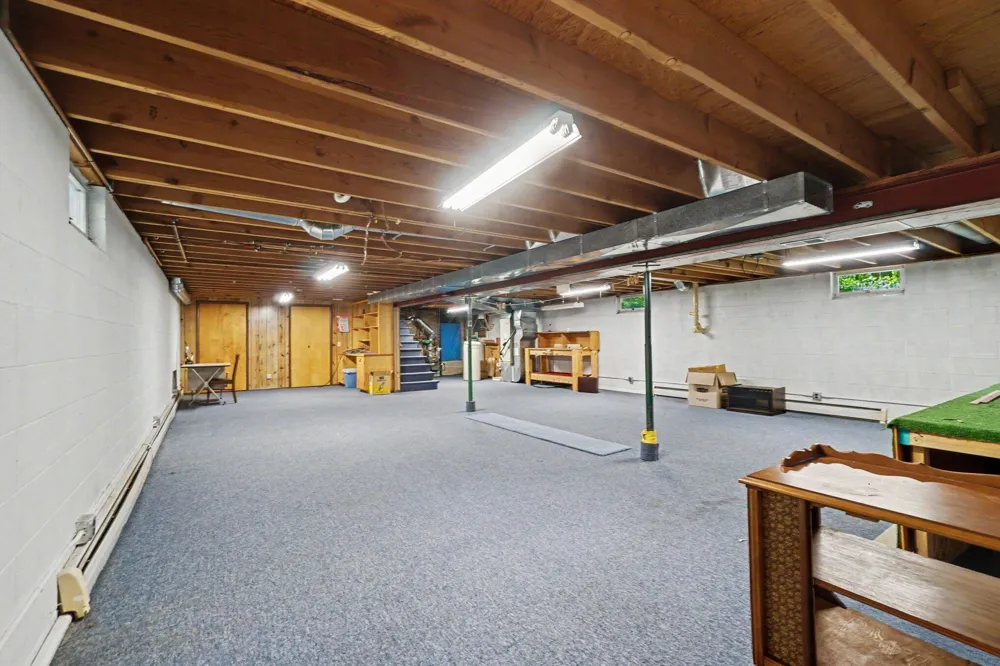 304 Orchard Circle Gobles, MI 49055