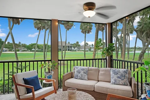 269 NE Edgewater Drive