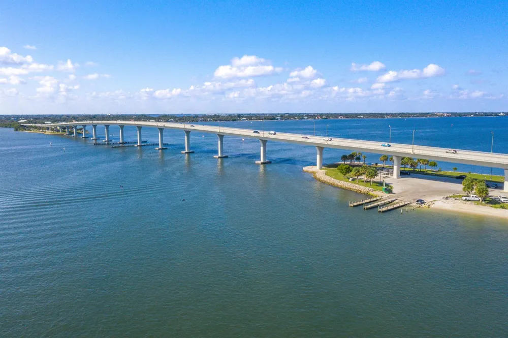 269 NE Edgewater Drive Stuart, FL 34996