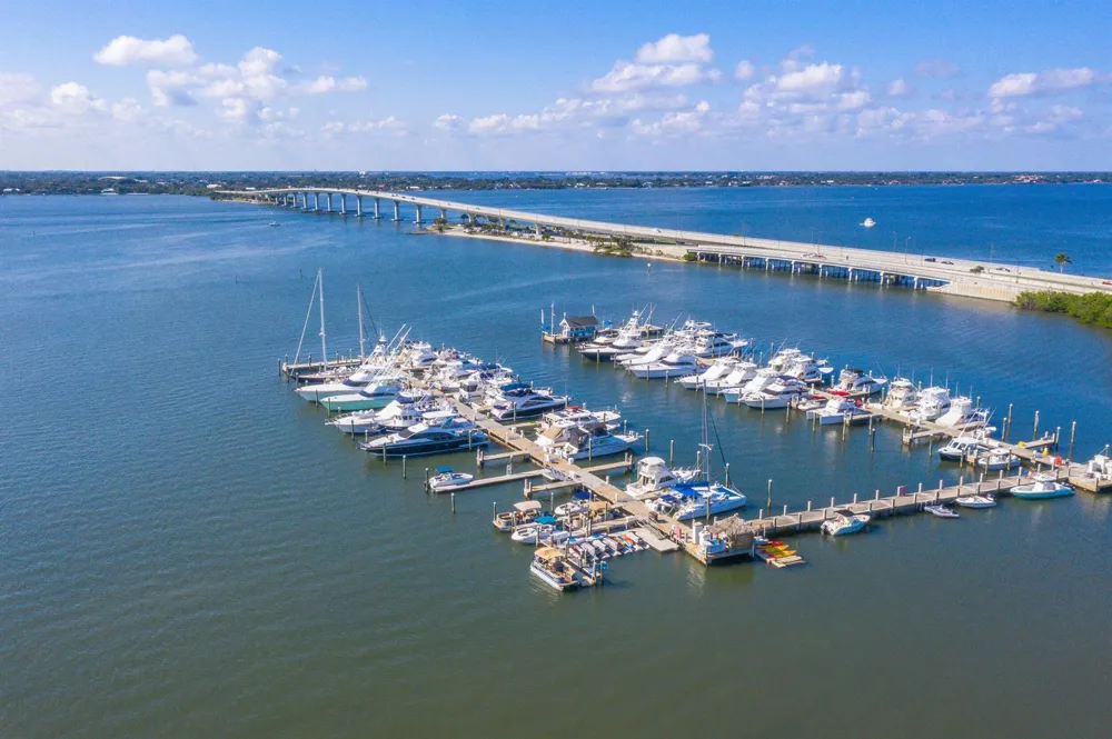 269 NE Edgewater Drive Stuart, FL 34996