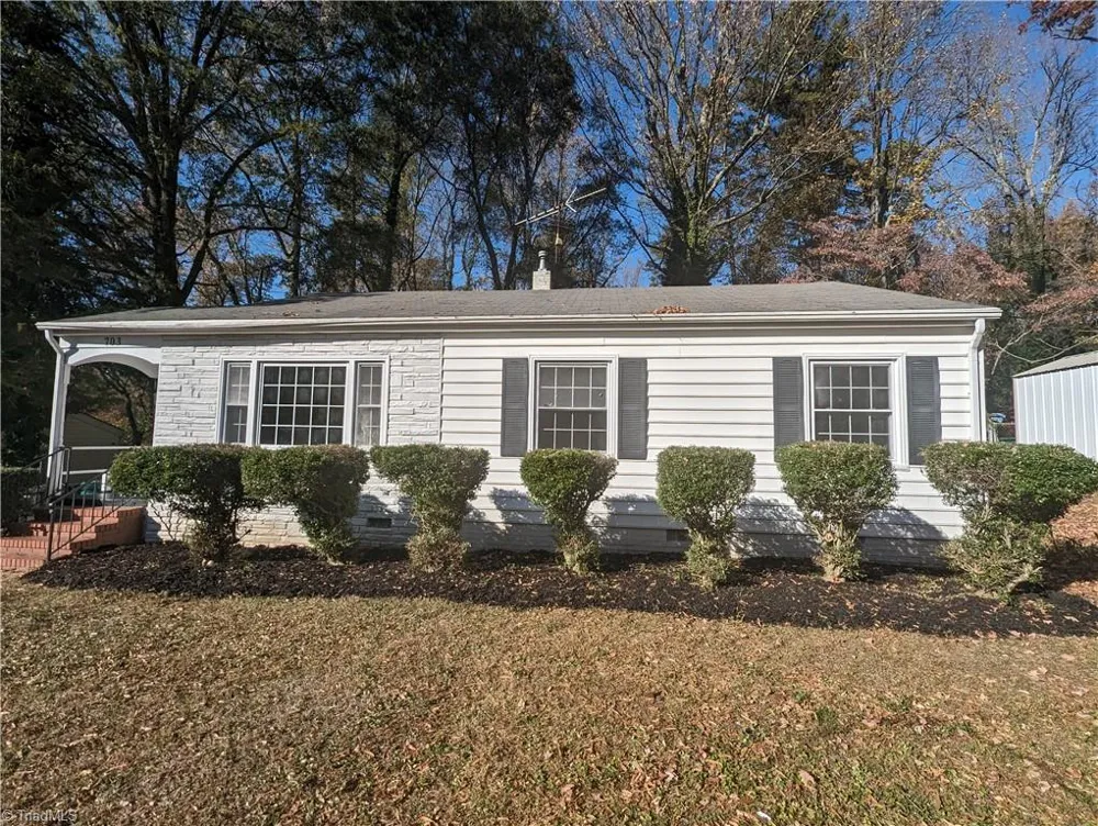 703 Sherwood Place High Point, NC 27262
