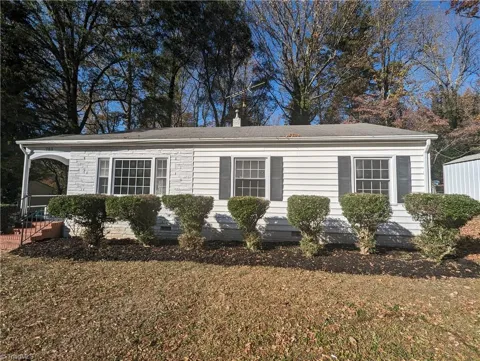703 Sherwood Place