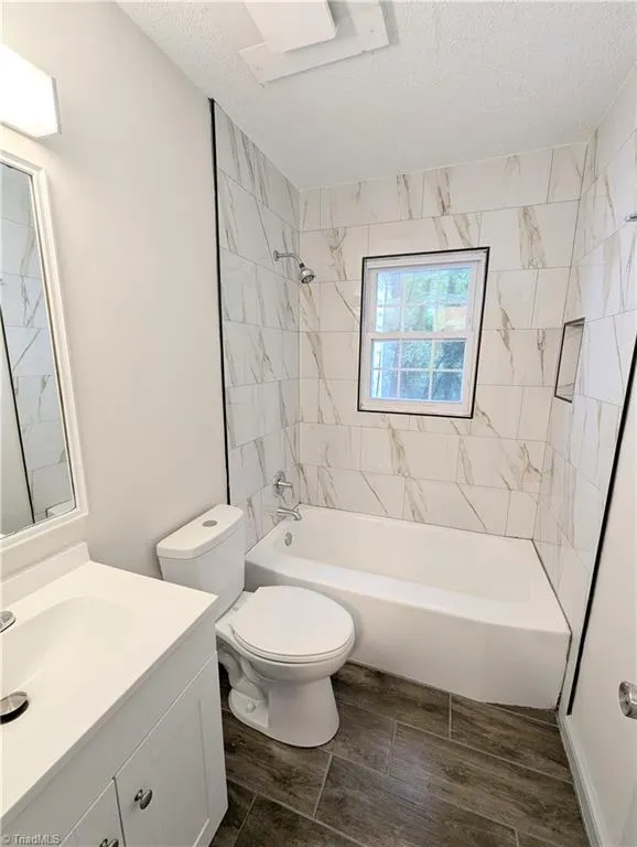 703 Sherwood Place High Point, NC 27262