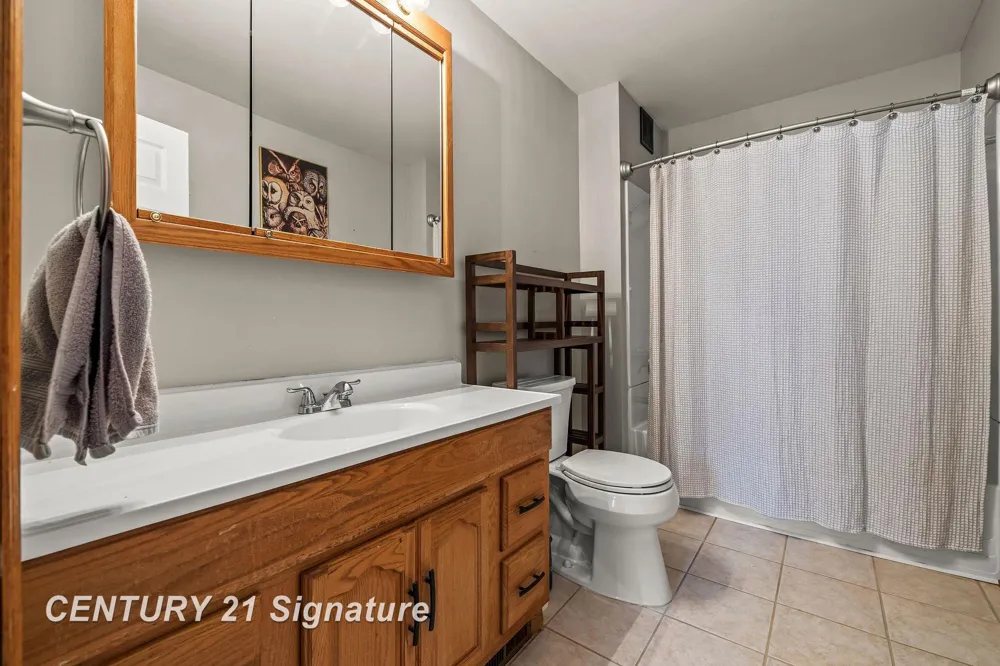 1834 Allegan Street Saginaw City, MI 48602