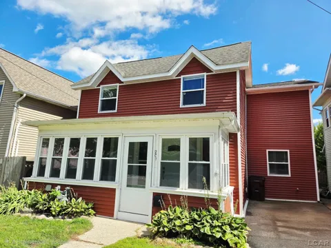 201 Riley Street