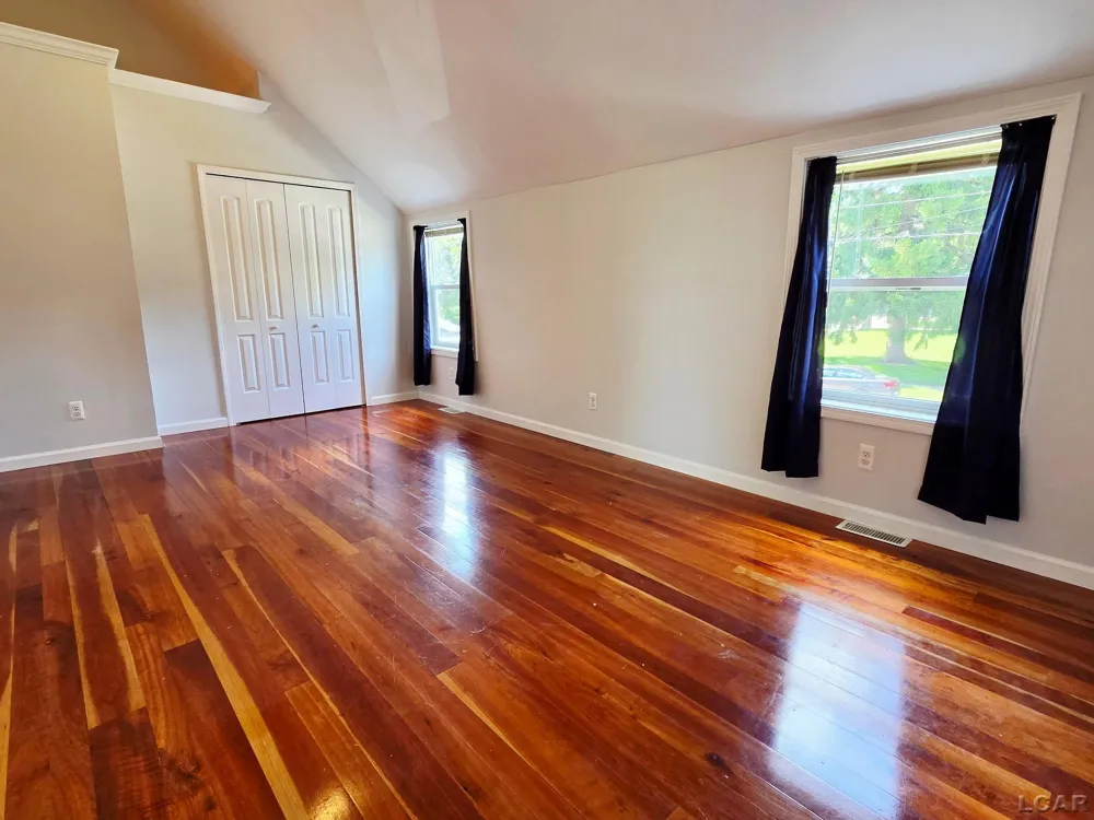 201 Riley Street Dundee Village, MI 48131