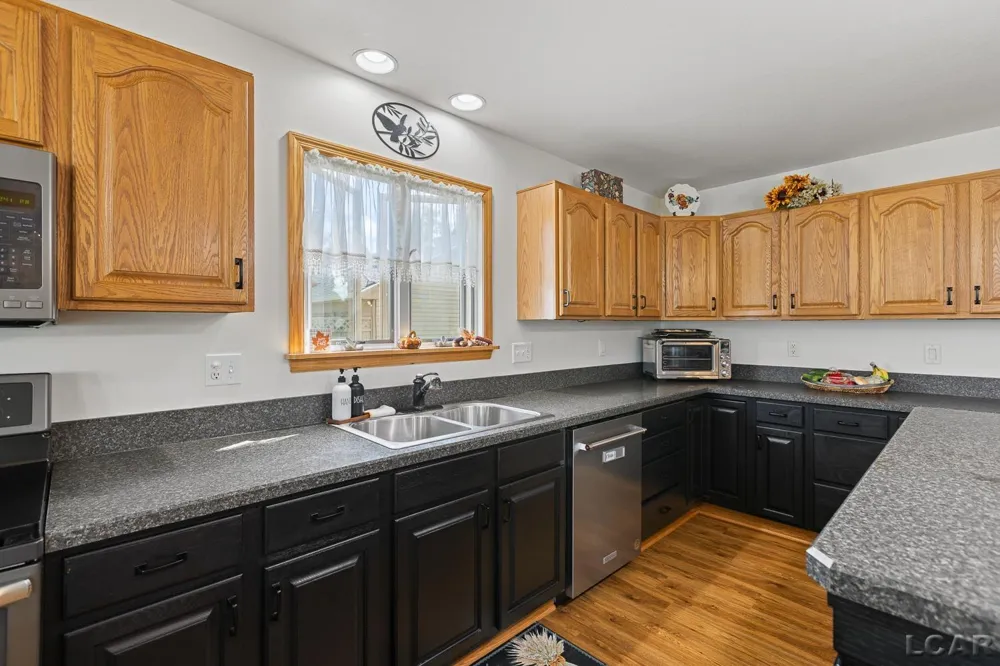 7686 Wadding Drive Cambridge Township, MI 49265