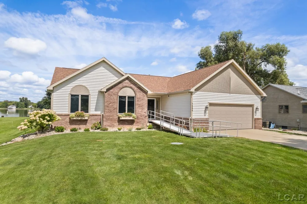 7686 Wadding Drive Cambridge Township, MI 49265