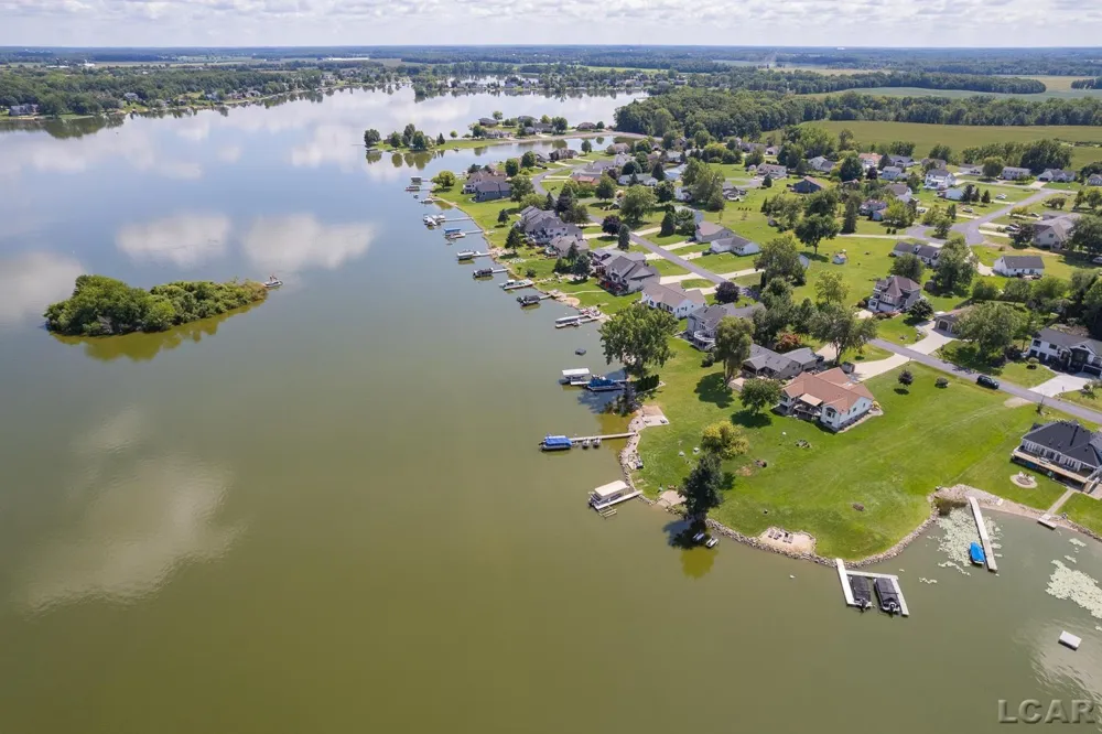 7686 Wadding Drive Cambridge Township, MI 49265