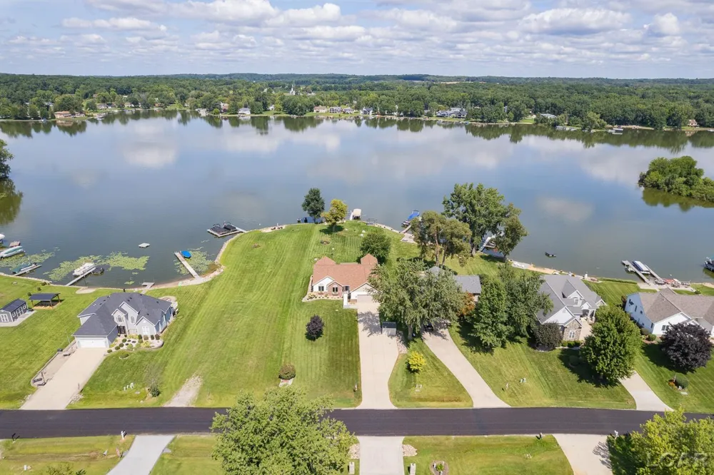 7686 Wadding Drive Cambridge Township, MI 49265