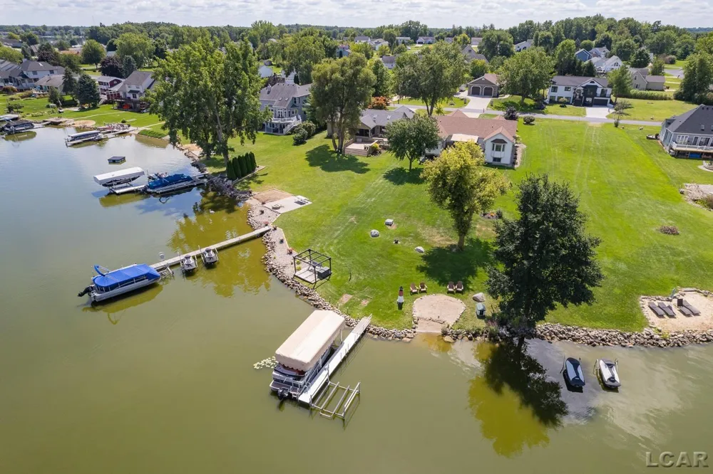 7686 Wadding Drive Cambridge Township, MI 49265