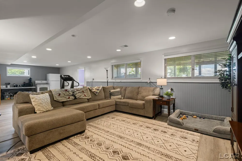 7686 Wadding Drive Cambridge Township, MI 49265