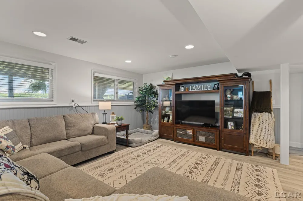 7686 Wadding Drive Cambridge Township, MI 49265