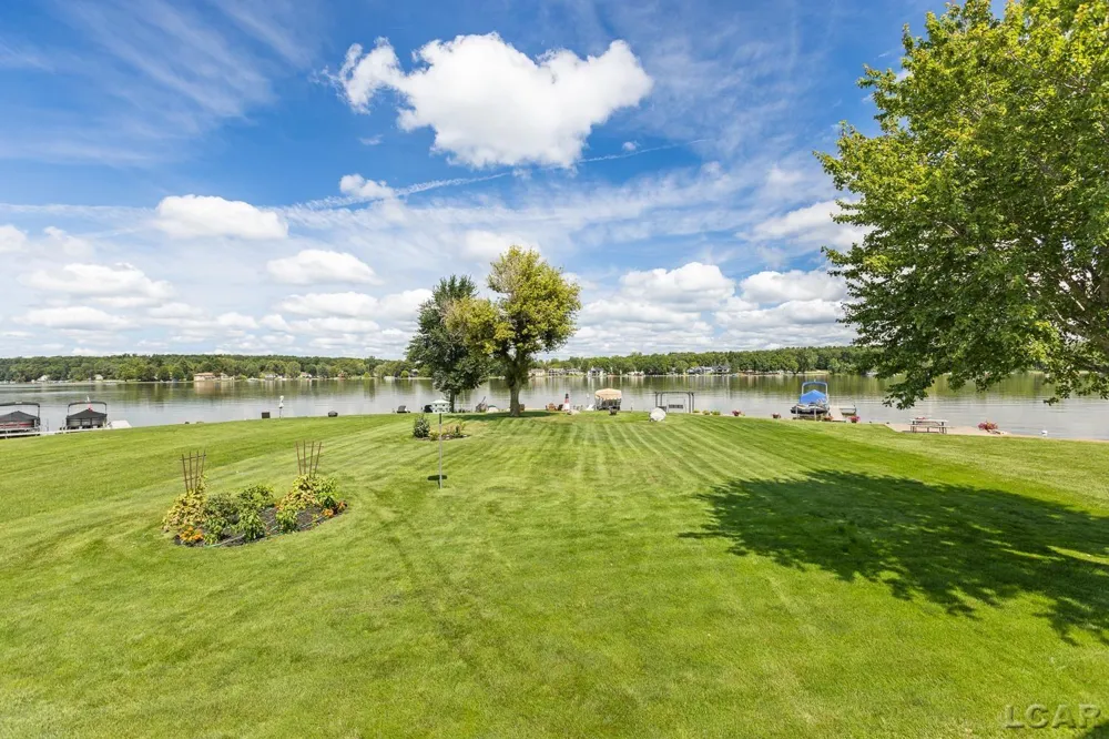 7686 Wadding Drive Cambridge Township, MI 49265