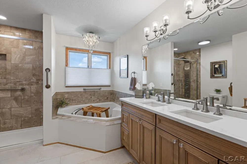 7686 Wadding Drive Cambridge Township, MI 49265