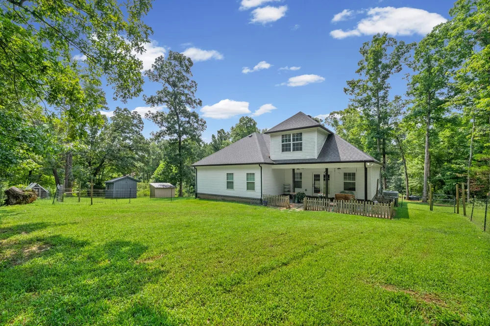 1663 Southside Rd Southside, TN 37171