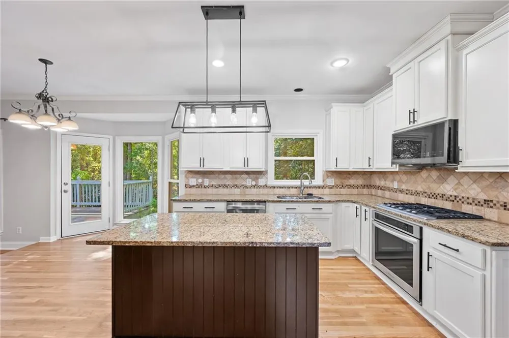 3993 Ironhill Lane Woodstock, GA 30189