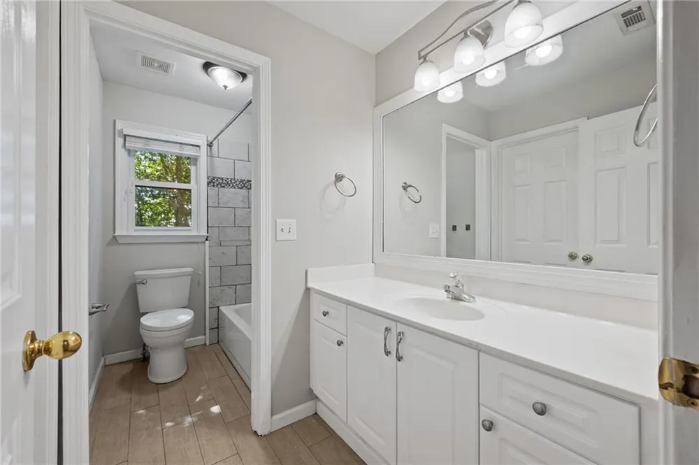 3993 Ironhill Lane Woodstock, GA 30189