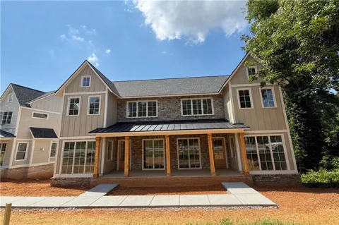 1053 Riverside Drive