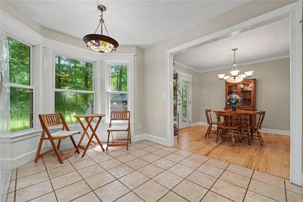 996 Miles Court Powder Springs, GA 30127
