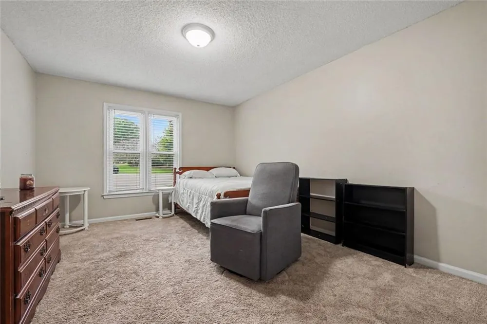 996 Miles Court Powder Springs, GA 30127