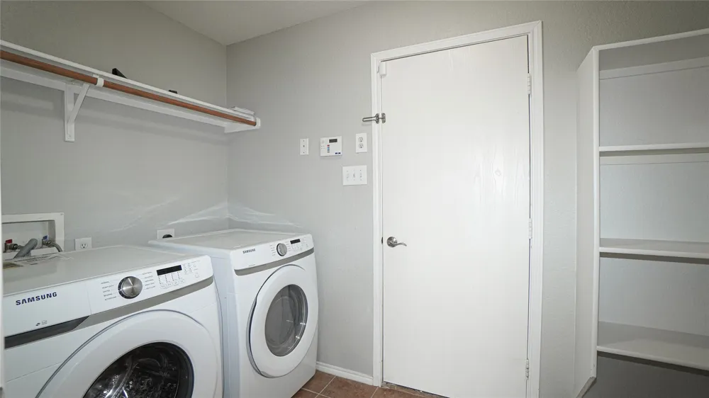 4006 Collin Court Heartland, TX 75126
