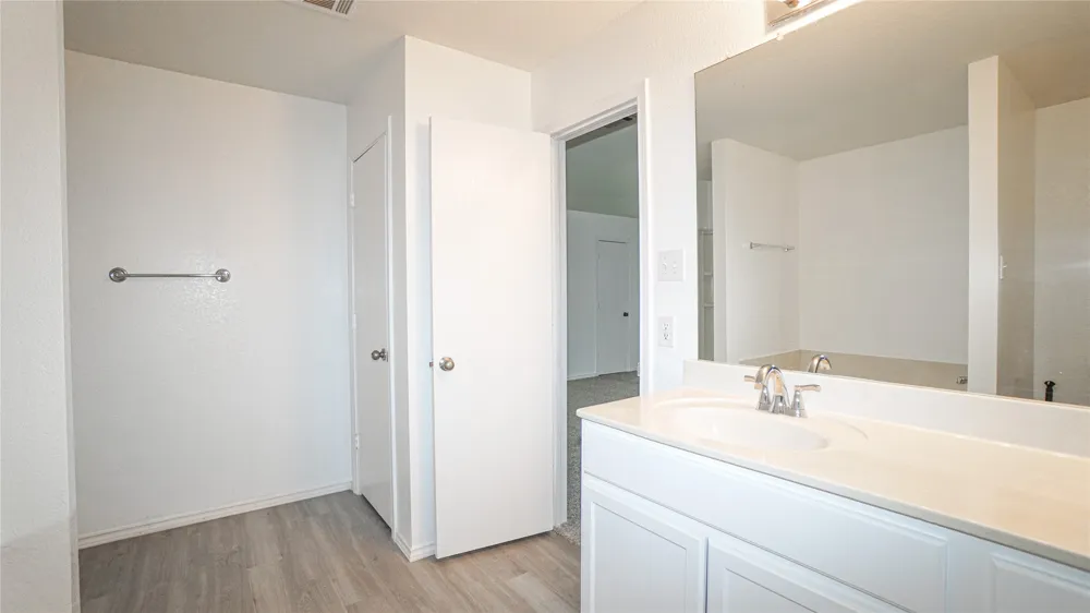 4006 Collin Court Heartland, TX 75126