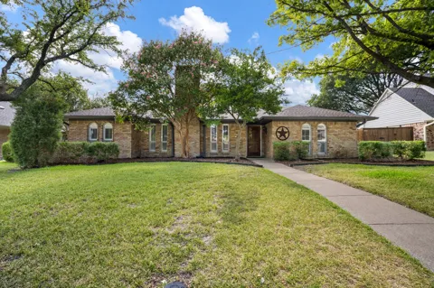 3105 Roundrock Trail