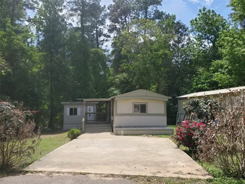 886 Queenswood