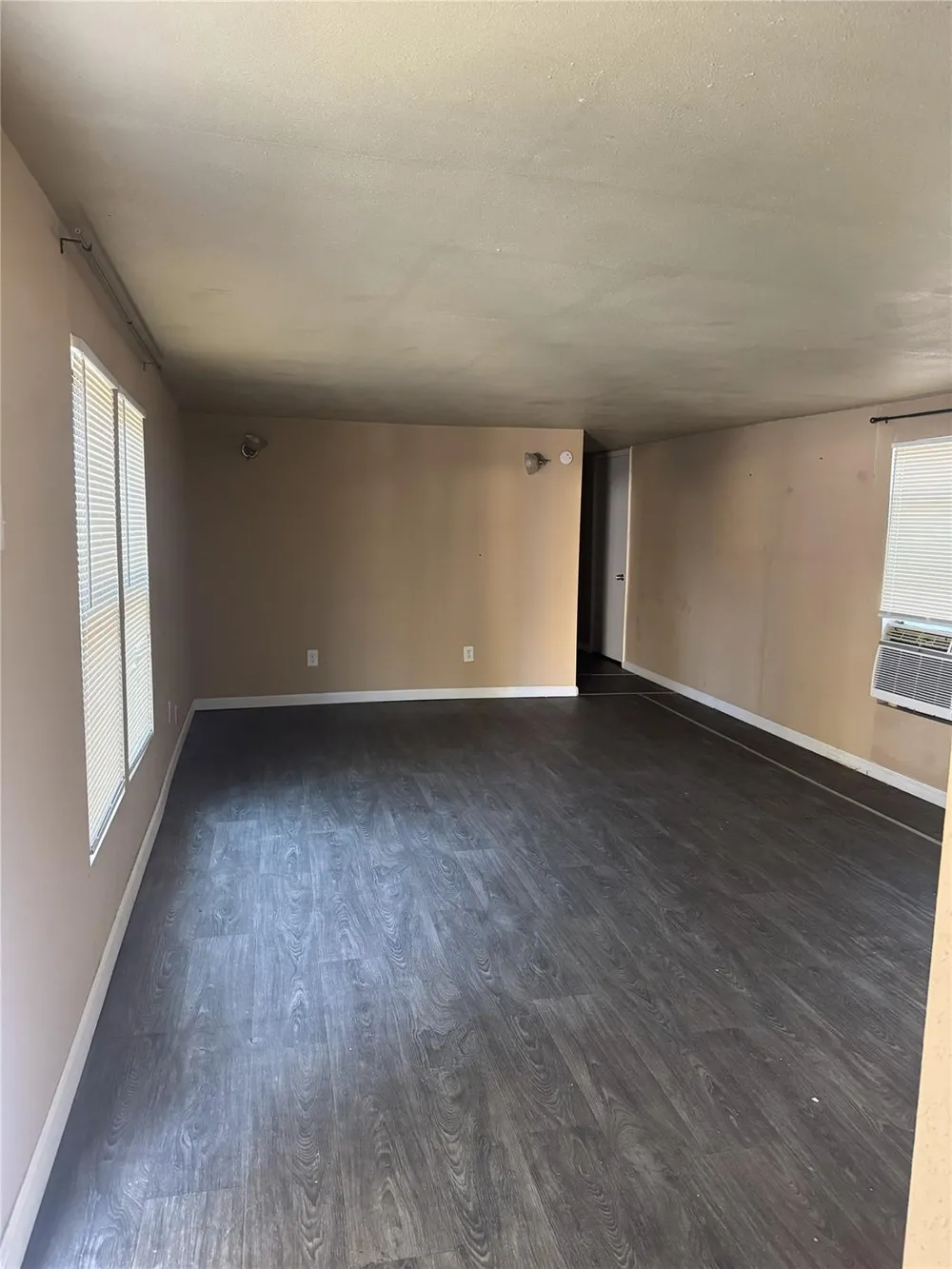 886 Queenswood Montgomery, TX 77316