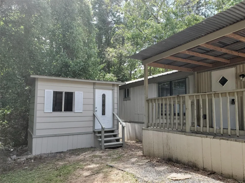 886 Queenswood Montgomery, TX 77316