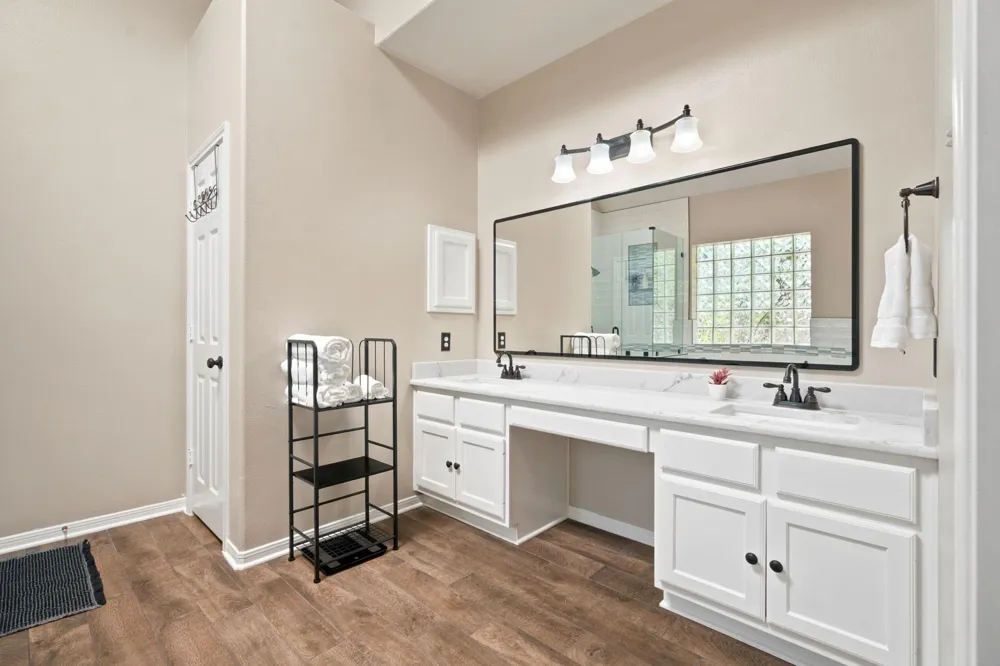 402 Fairbanks Drive Magnolia, TX 77354
