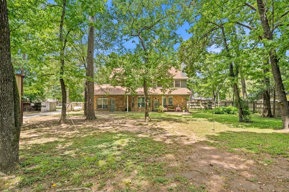 402 Fairbanks Drive Magnolia, TX 77354