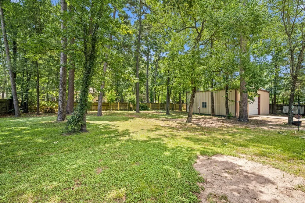 402 Fairbanks Drive Magnolia, TX 77354