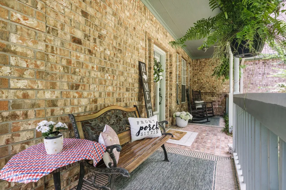 402 Fairbanks Drive Magnolia, TX 77354