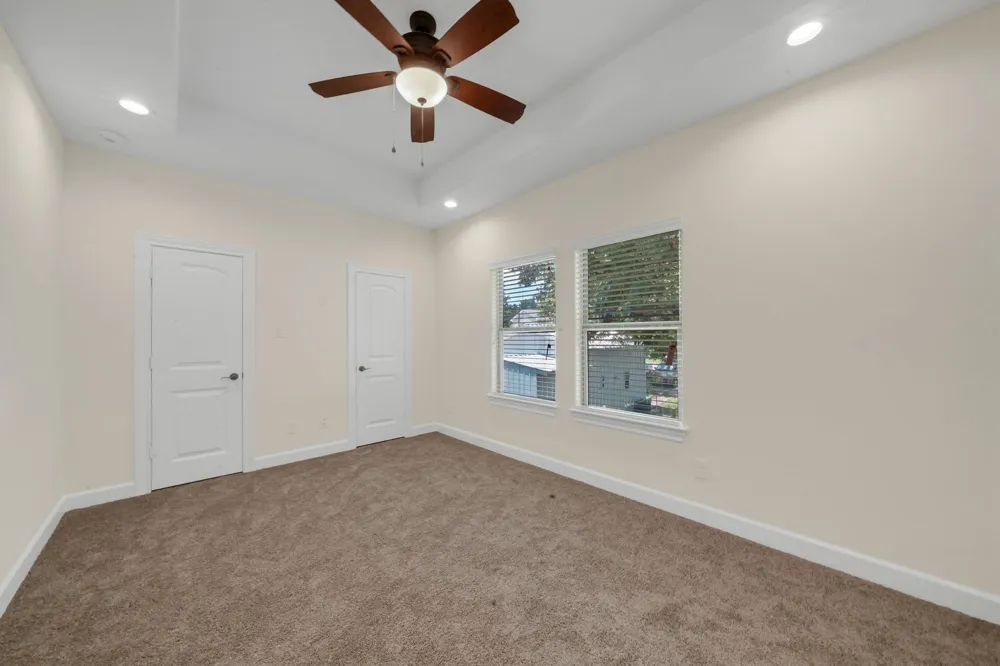 16936 W Ivanhoe Montgomery, TX 77316