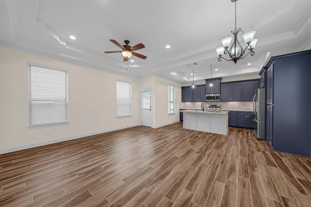 16936 W Ivanhoe Montgomery, TX 77316