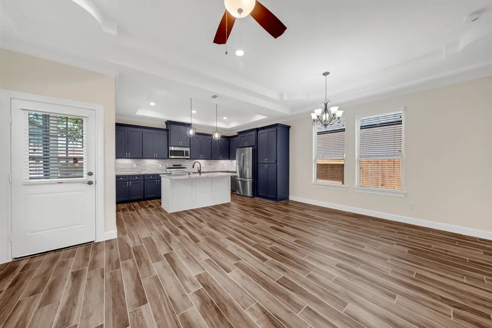 16936 W Ivanhoe Montgomery, TX 77316