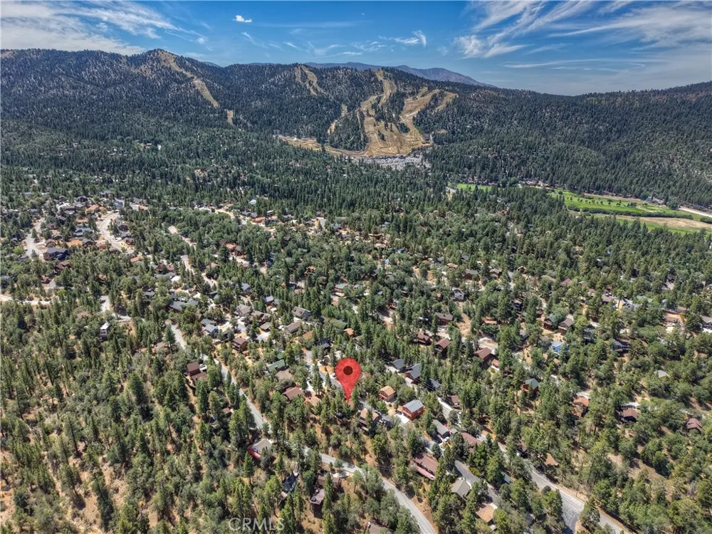 533 Villa Grove Big Bear City, CA 92314