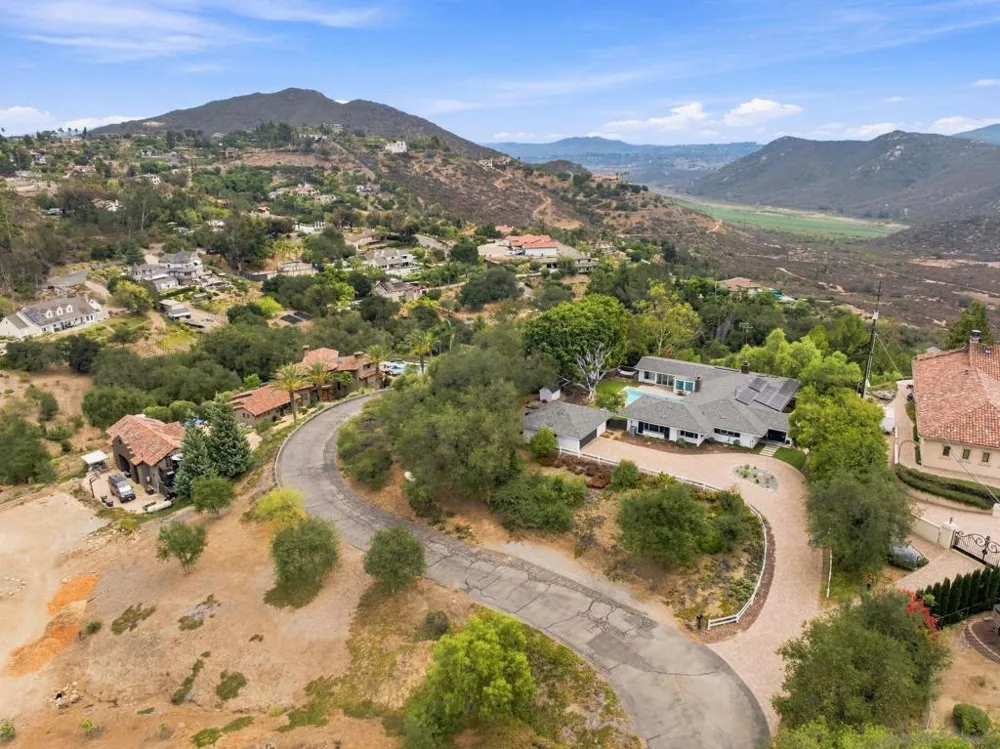 3425 Purer Rd Escondido, CA 92029
