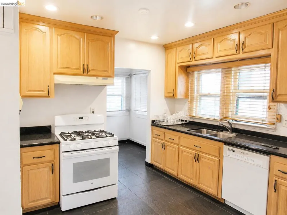 1315 84Th Ave Oakland, CA 94621