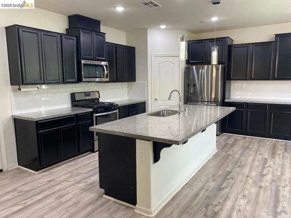5449 Prewett Ranch Dr Antioch, CA 94531