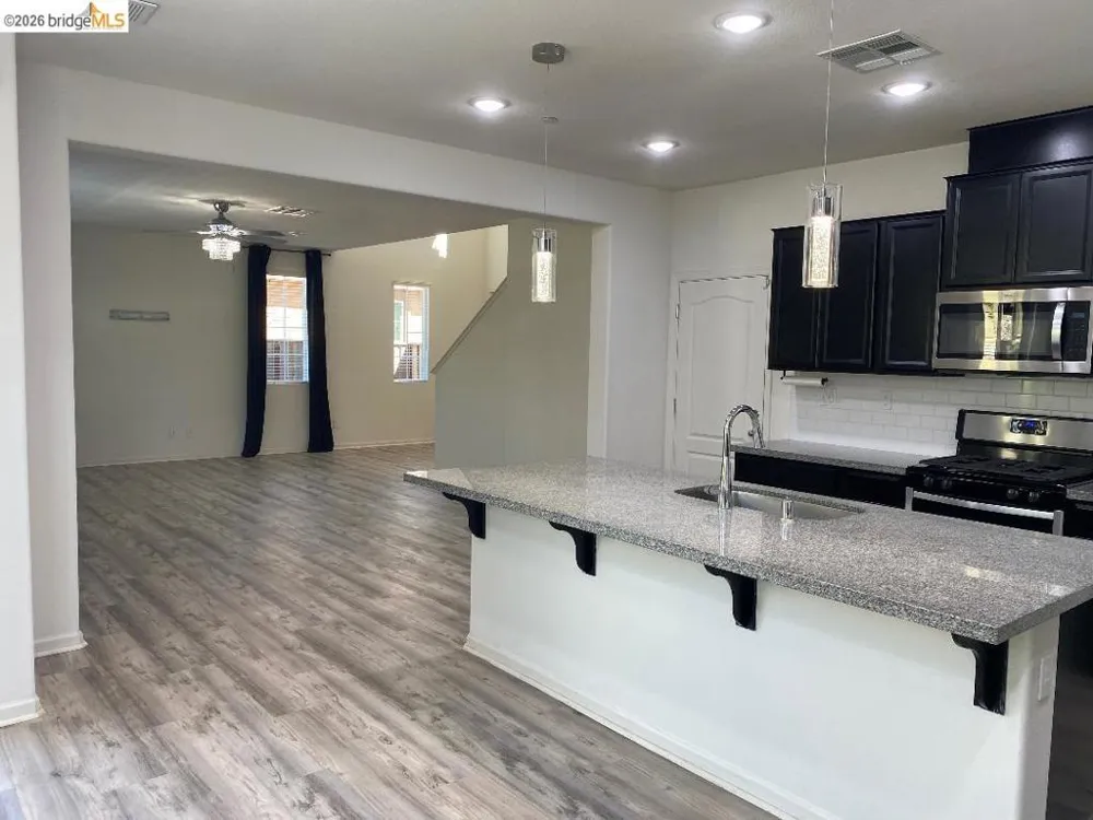 5449 Prewett Ranch Dr Antioch, CA 94531