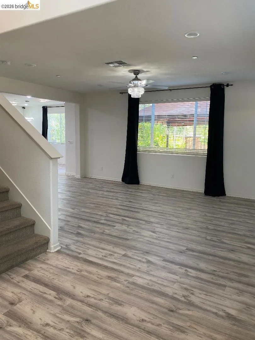 5449 Prewett Ranch Dr Antioch, CA 94531