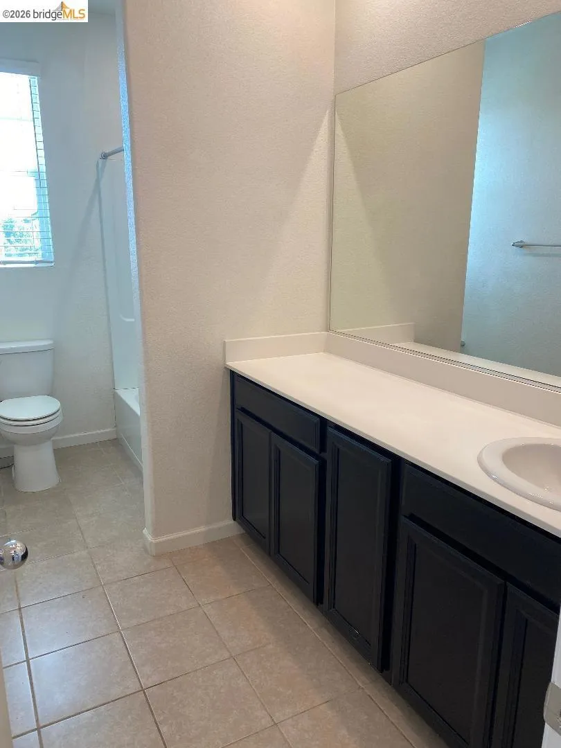 5449 Prewett Ranch Dr Antioch, CA 94531