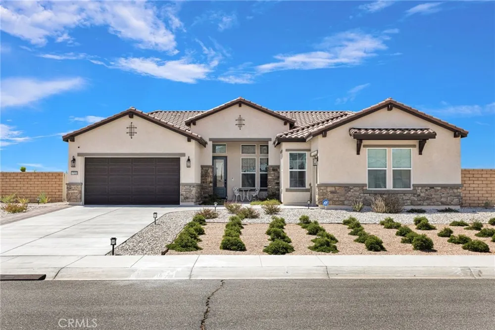 17220 Ta-Ki-Pi Road Apple Valley, CA 92307