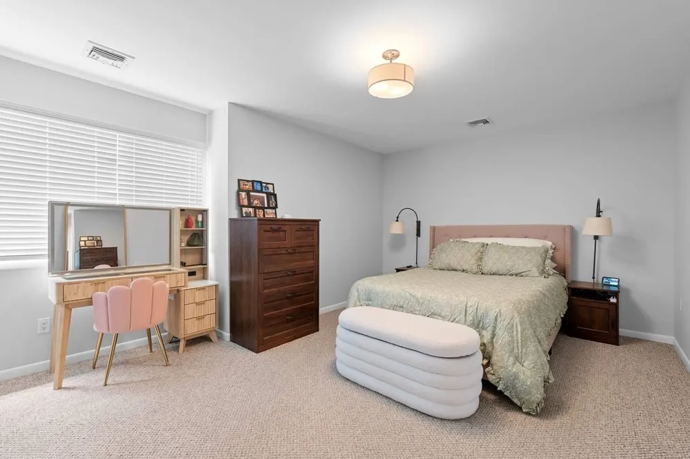 555 RIVERSIDE AVE Rutherford, NJ 07070