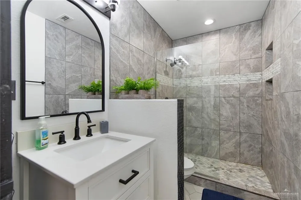 421 Mesquite Drive Laguna Vista, TX 78578