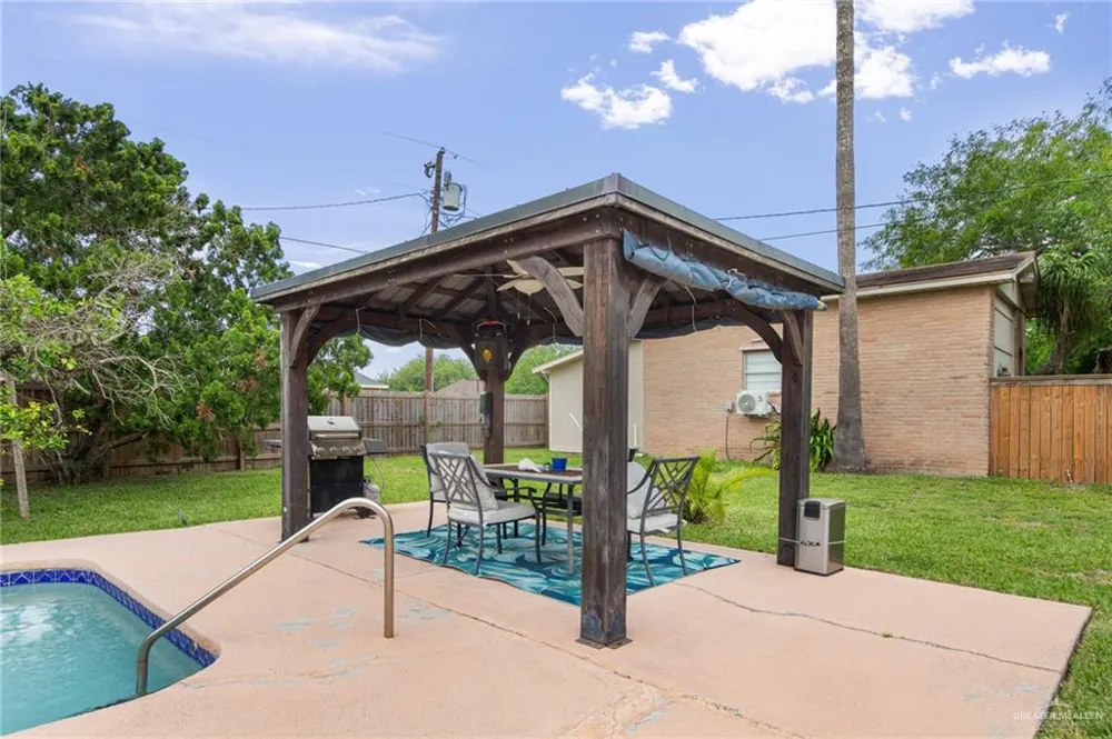 421 Mesquite Drive Laguna Vista, TX 78578